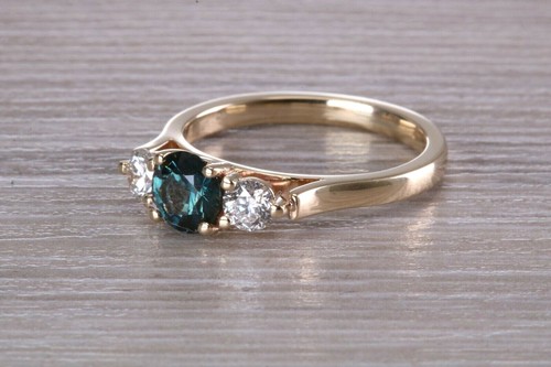 Teal blue sapphire - sapphire, diamond