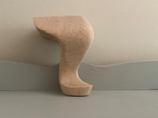 5" SET OF 2 Queen Anne Wooden