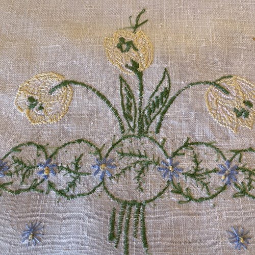 Vintage white linen hand - white,