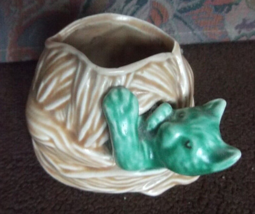 Sylvac kitten ball wool - ball, of