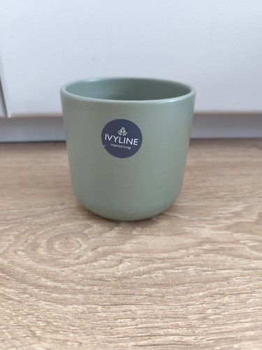 Ivyline lisbon plant pot - plant,