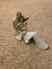 The Leonardo Collection Family Figurine Mother-Father and Child Ornament