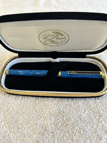 Stunning vintage plume blue - vintage, l'plume