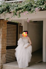 Tailored wedding dress size 6