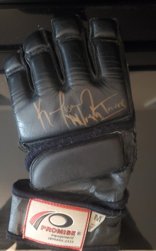 Kamaru usman hand signed - kamaru,