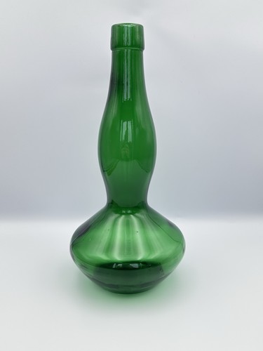 Emerald green glass - emerald,