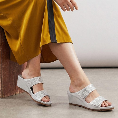 Women wedge slip diamante - on,