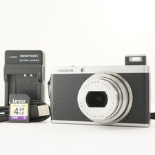 FUJIFILM XF1 Black With 4GB SDHC Card Digital Camera from Japan #7196