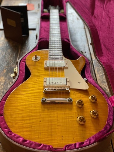 Gibson aged 1959 custom shop - gibson,