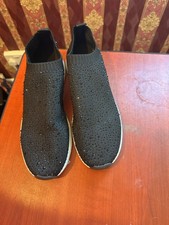 Black women's ZARA sneakers