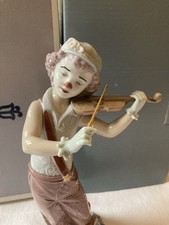 Lladro “Bohemian Melodies”