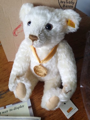 Steiff the millennium bear - bear,