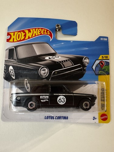 Hot wheels lotus - hot, cortina