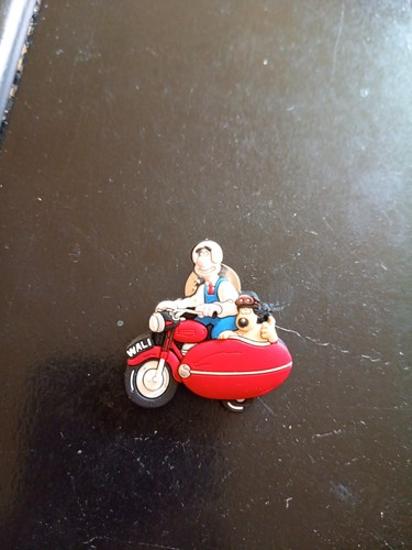 Wallace gromit with - &,