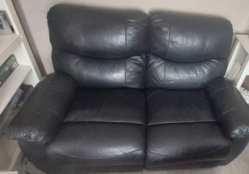 Black leather manual recliner - manual,
