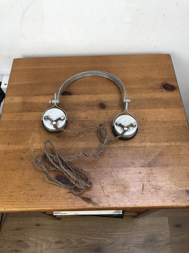 Vintage headphones brown - headphones, s
