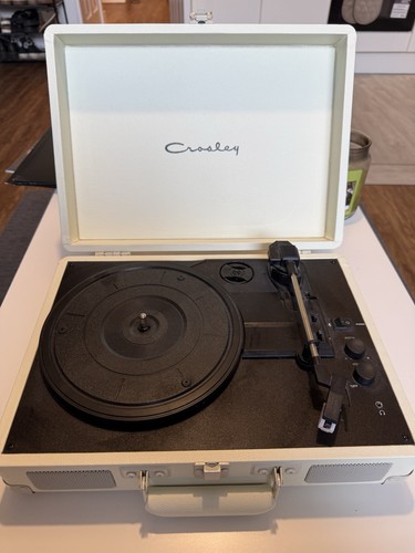 Crosley suitcase record - crosley,