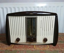 G.E.C BC3248L Bakelite Radio 3