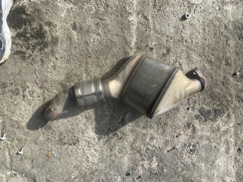 7780113 exhaust catalytic