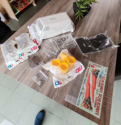 Tamiya lunchbox body chassis - tamiya,