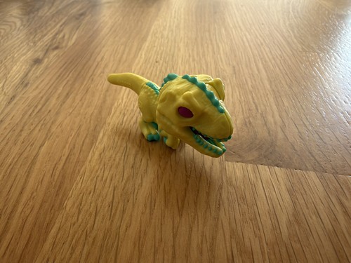 Kinder joy jurassic - joy,