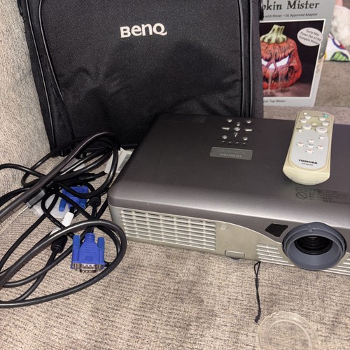 Toshiba projector tlo s30 with - tlo-s30,