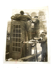 Original Antique Press Photo Installing K2 Telephone Box Charing Cross Rd c1926
