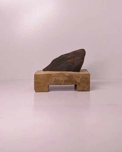 Suiseki viewing stone whale - viewing,