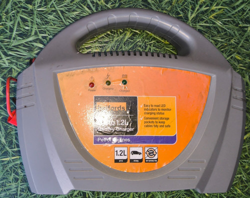 Battery charger 12v - battery,