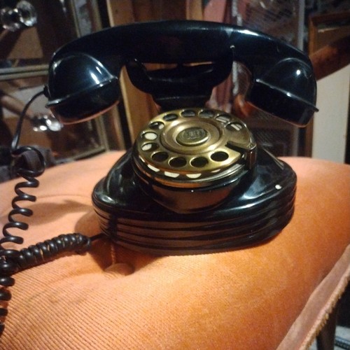 1930 style phone bakelite - 1930's,