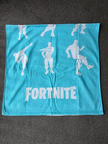 Fortnite beach swimming pool - beach,