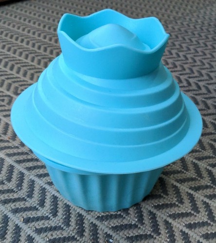 3pcs giant cupcake - giant,