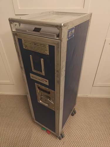 Blue british airways half - blue,