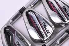 Ladies Yonex Ezone Elite 3