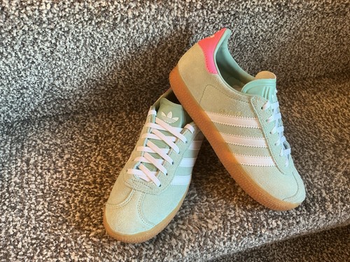 Adidas gazelle size 5 - uk, eu