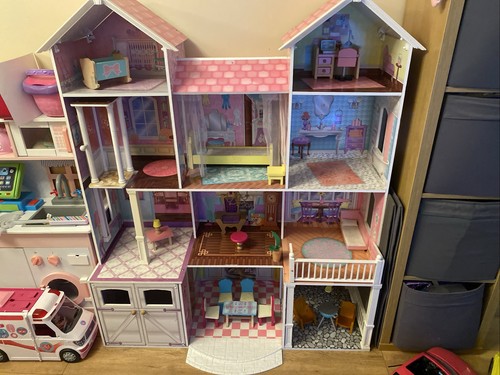 Kidkraft dolls house - with, some