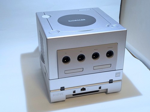 Nintendo gamecube silver - nintendo,