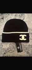 CHANEL Cashmere Beanie Black