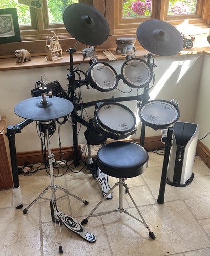 Roland professional - roland, v-