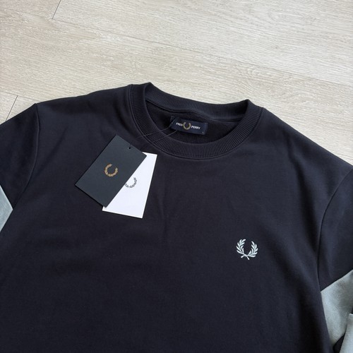 Bnwt fred perry m1731 peached - fred,