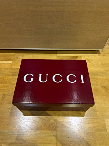 Gucci burgundy gloss logo gift - logo,
