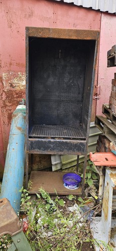 Spray paint booth for small - paint,