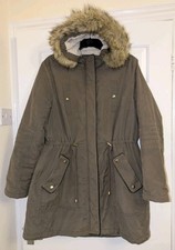 LOVELY LADIES KHAKI GREEN PARKA STYLE FAUX FUR TRIM HOOD QUILTED COAT SIZE 18