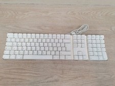 Genuine Apple Keyboard Model A1048 USB Wired QWERTY  Keypad UK - White 