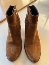 Zadig &  Voltaire - Tan suede ankle boots, size 39 (small) in great condition 