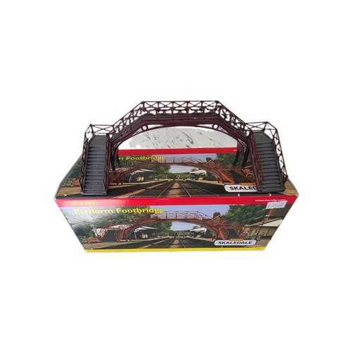Hornby r8641 platform - hornby,