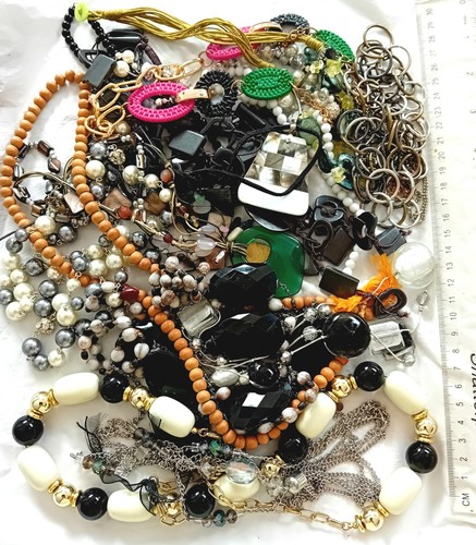 Job lot 850g tangled - lot, costume