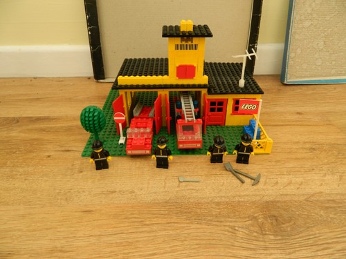 Lego town 374 fire - town,