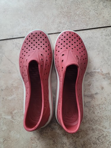 Water shoes pex - by, red