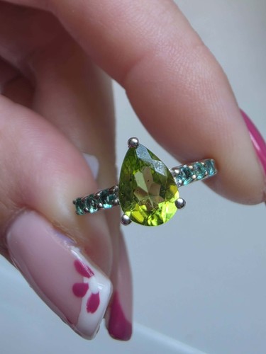 Gemporia changbai peridot - peridot, and